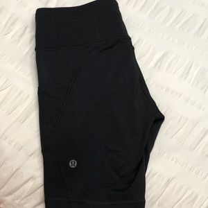Lululemon Fast and Free High-Rise Short 8” (Black) Size 8